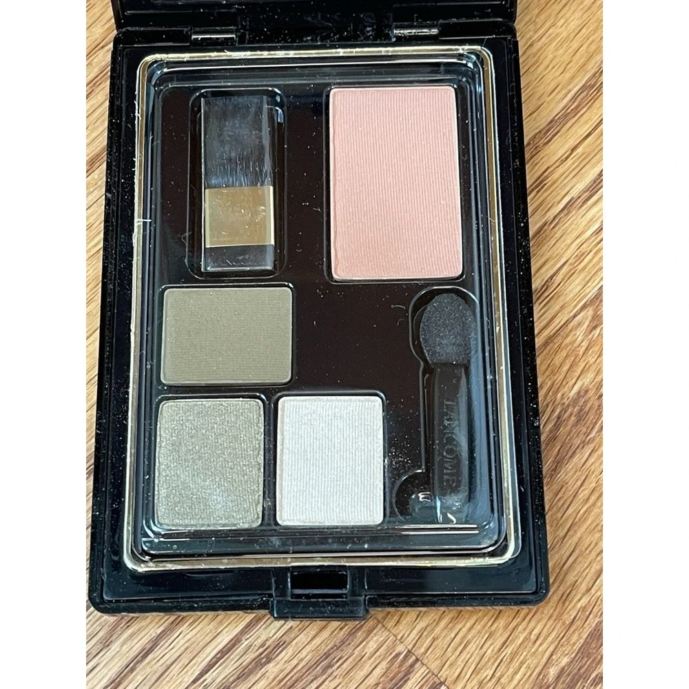Lancôme‎ Makeup Palette Kaki Couture And Cedar Rose Blush